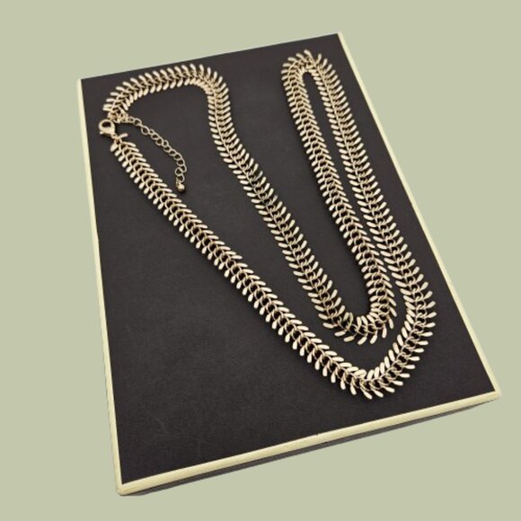 H&M Gold Tone Chain Fish Bone Necklace - Picture 2 of 8